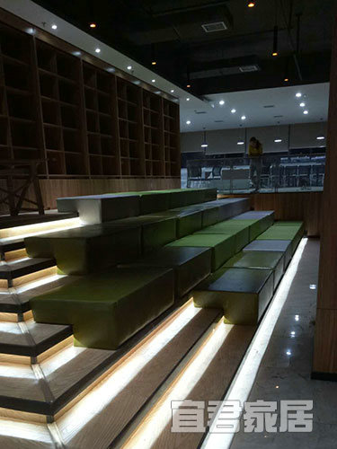 廣益中學(xué)臺階座墊