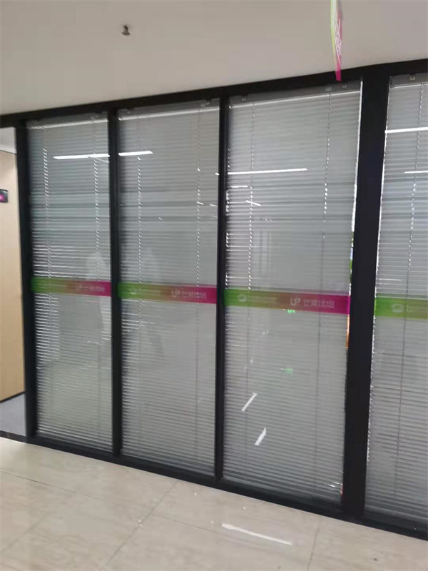 宜君家居百葉簾,宜君家居電動(dòng)窗簾,宜君家居臺(tái)布、椅套,湖南宜君家居有限公司