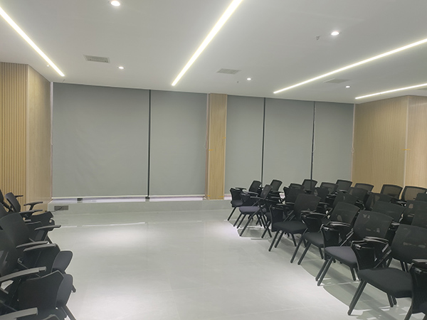 窗簾定制,窗簾加工業(yè)務(wù),紗窗定制,紗窗維護(hù)維修業(yè)務(wù),宜君家居百葉簾,宜君家居電動(dòng)窗簾,宜君家居臺(tái)布、椅套,湖南宜君家居有限公司